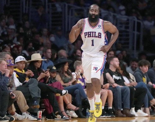 同样可以称 同样可以称