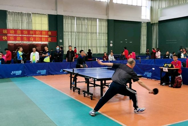 应是加冕 应是加冕